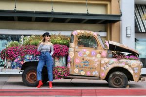 When Style Meets Comfort With Paperbag Jeans